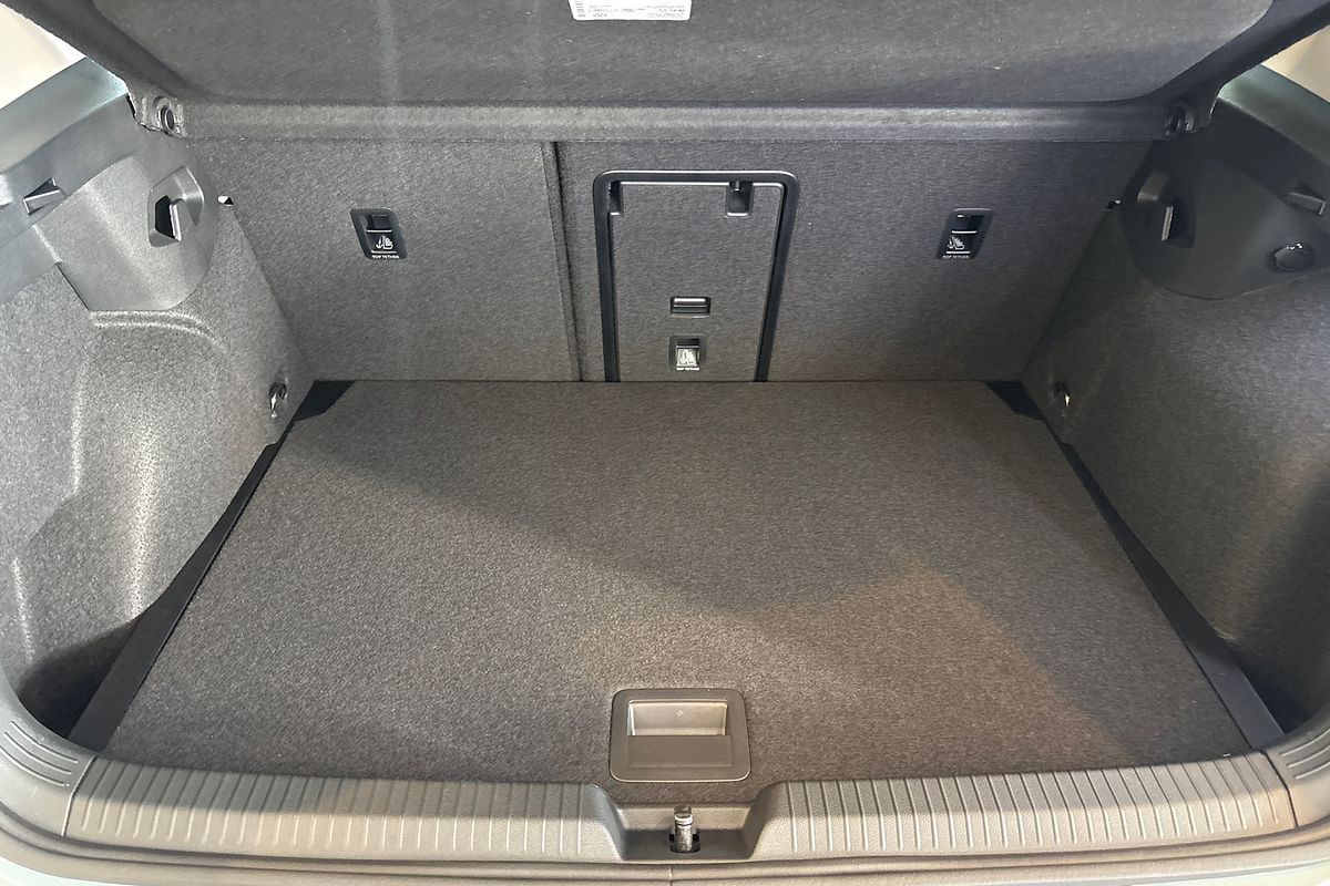2025 Volkswagen Golf 110TSI Life 8.5