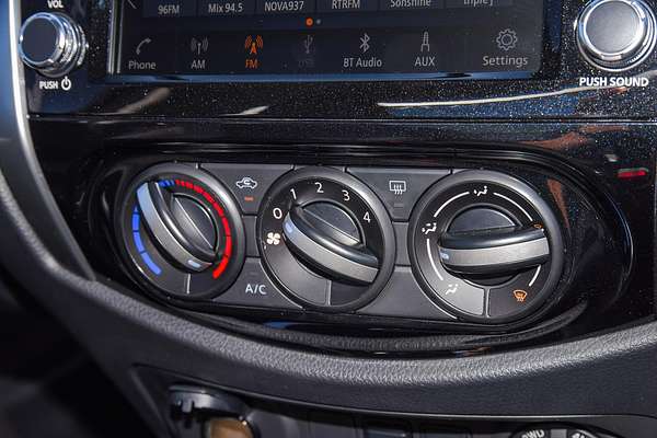 2024 Nissan Navara SL D23 4X4