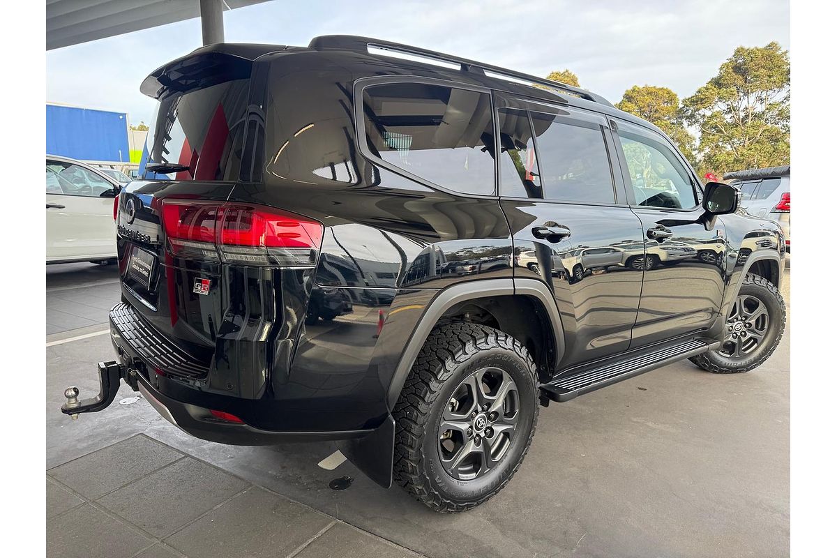 2023 Toyota Landcruiser GR Sport FJA300R