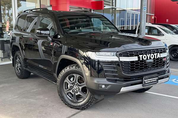 2023 Toyota Landcruiser GR Sport FJA300R