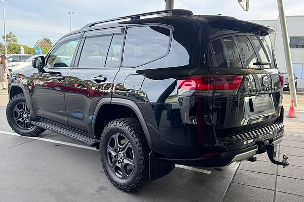 2023 Toyota Landcruiser GR Sport FJA300R