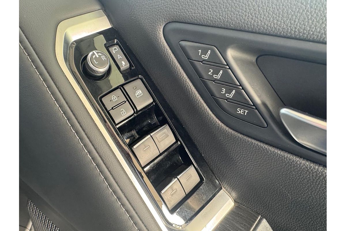 2023 Toyota Landcruiser GR Sport FJA300R
