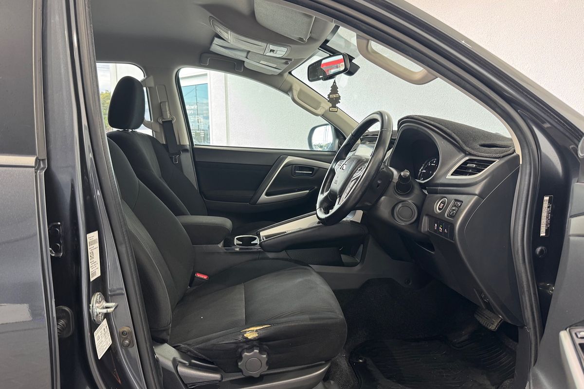 2022 Mitsubishi Pajero Sport GLS QF
