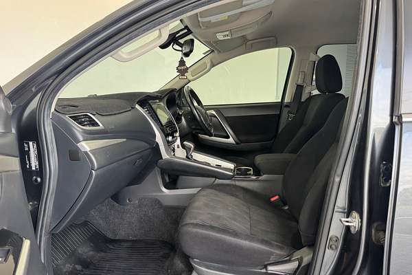 2022 Mitsubishi Pajero Sport GLS QF