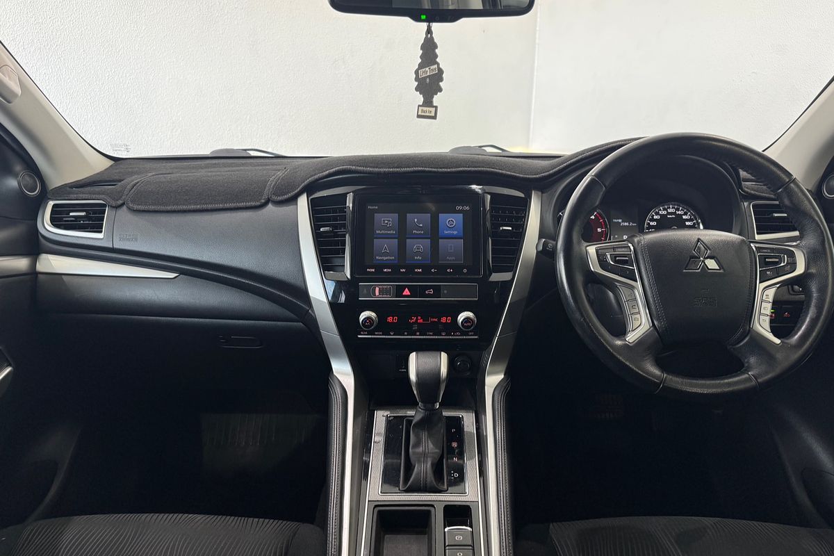 2022 Mitsubishi Pajero Sport GLS QF
