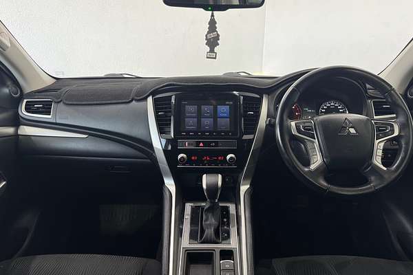 2022 Mitsubishi Pajero Sport GLS QF