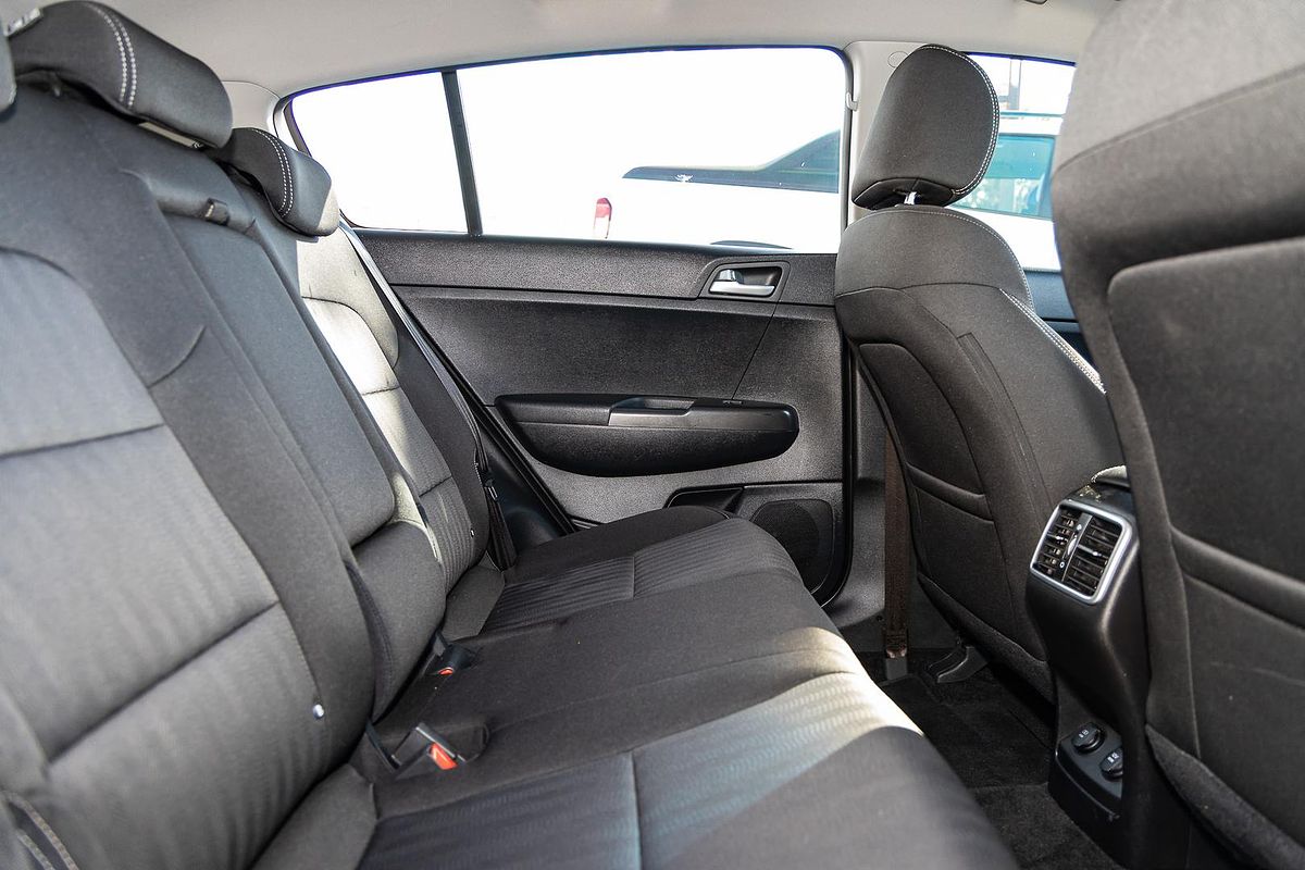 2020 Kia Sportage S QL