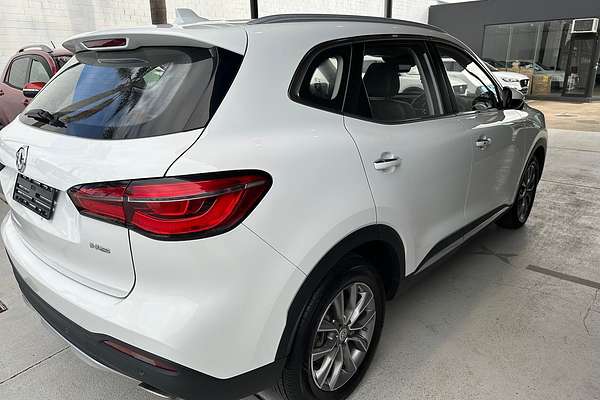 2022 MG HS Vibe SAS23