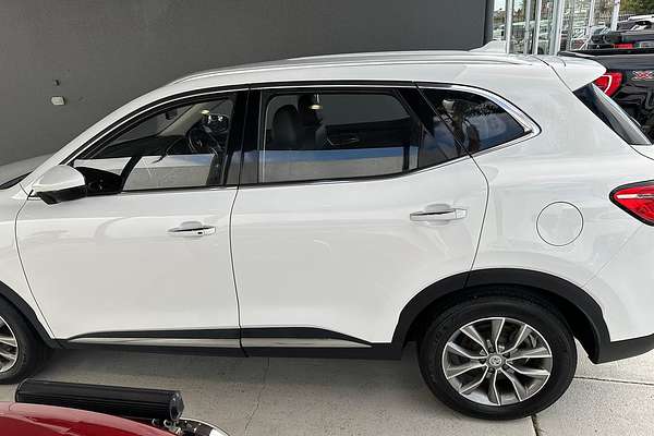 2022 MG HS Vibe SAS23