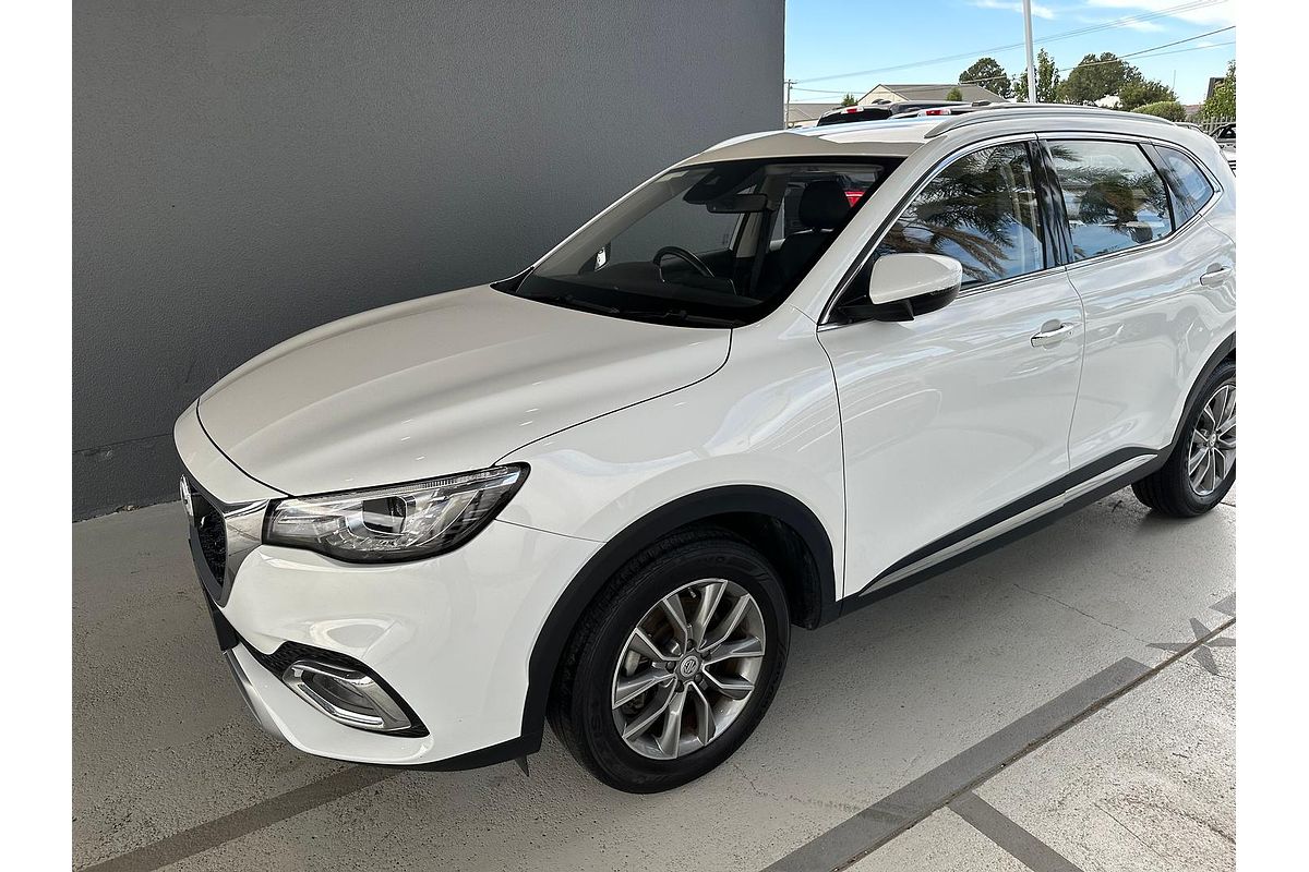 2022 MG HS Vibe SAS23