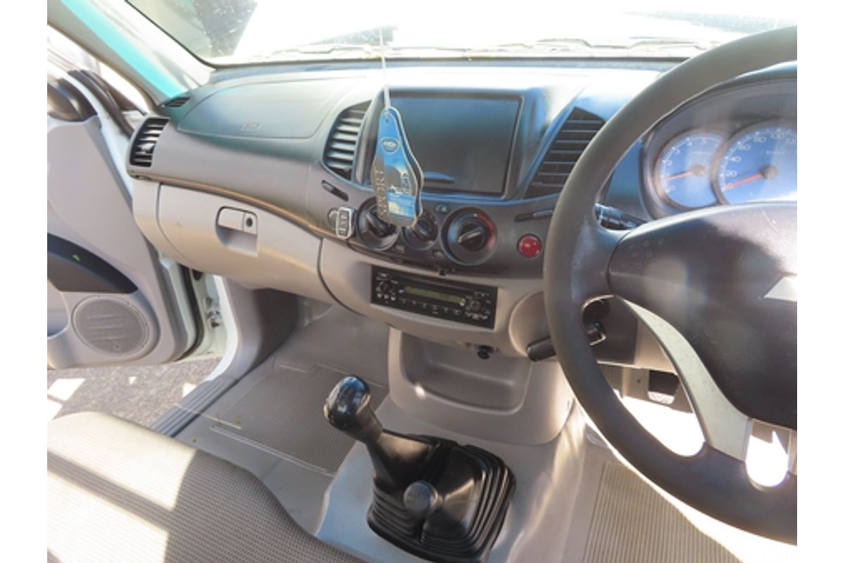 2009 Mitsubishi Triton GLX ML 4X4