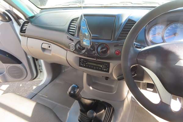 2009 Mitsubishi Triton GLX ML 4X4