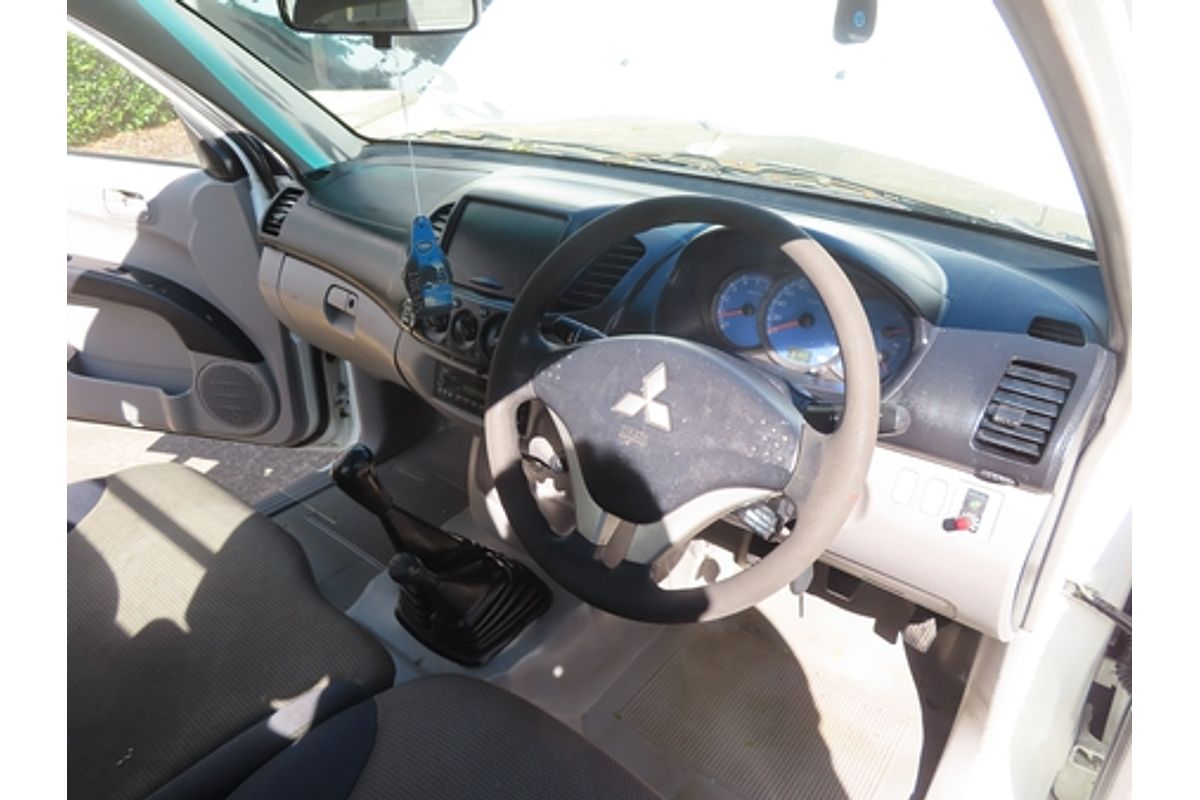 2009 Mitsubishi Triton GLX ML 4X4
