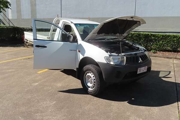 2009 Mitsubishi Triton GLX ML 4X4