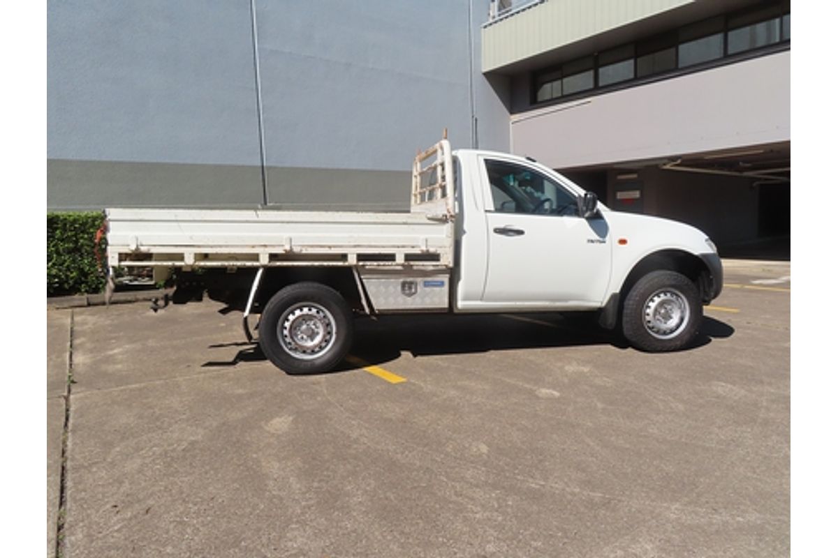 2009 Mitsubishi Triton GLX ML 4X4