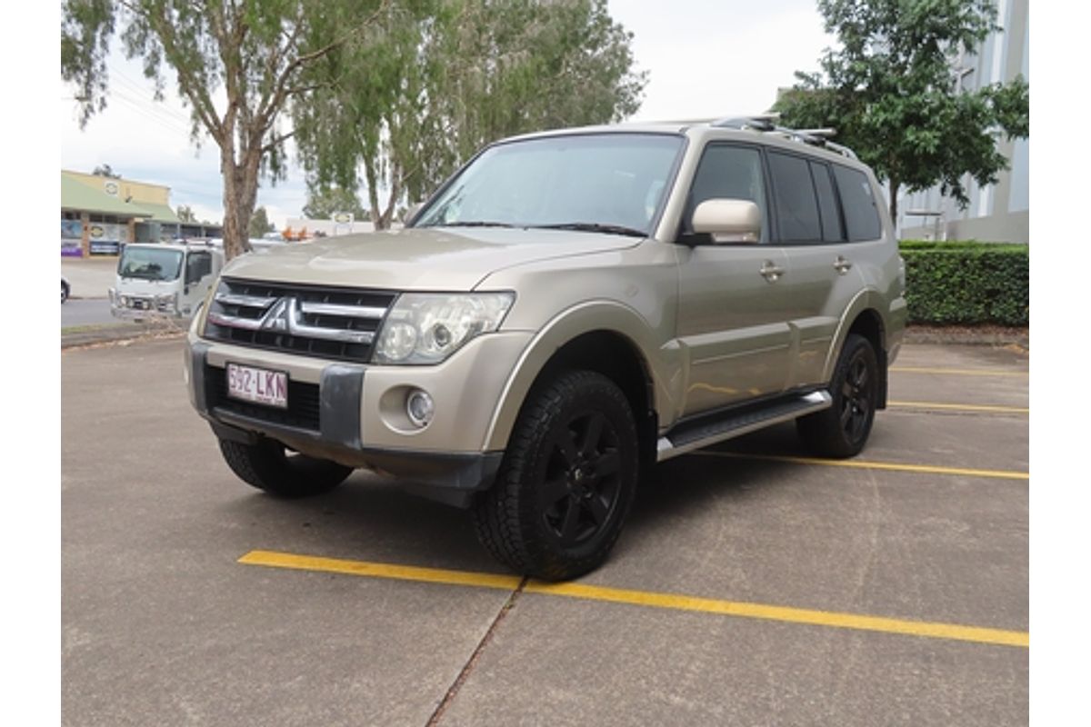 2008 Mitsubishi Pajero 25th Anniversary NS