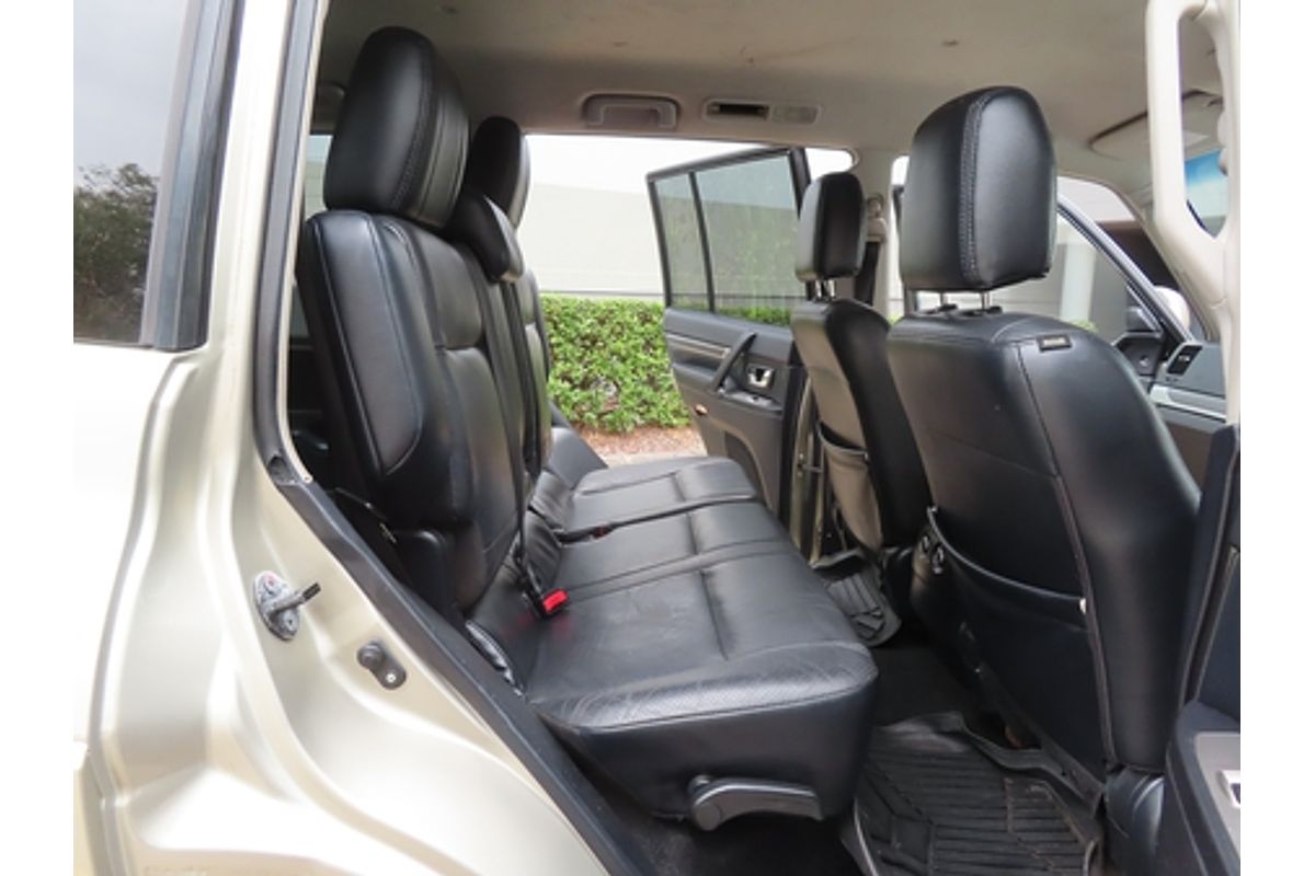 2008 Mitsubishi Pajero 25th Anniversary NS