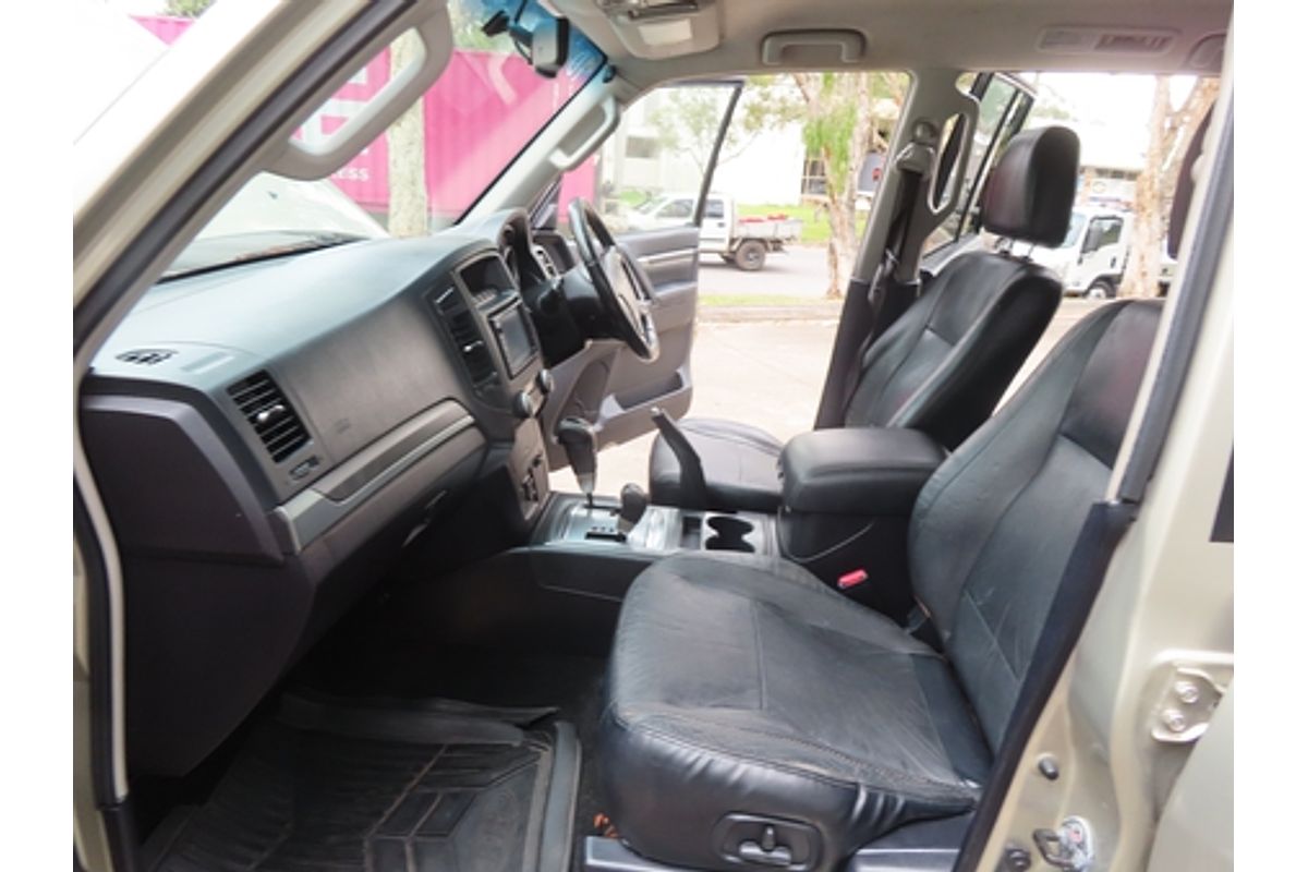 2008 Mitsubishi Pajero 25th Anniversary NS