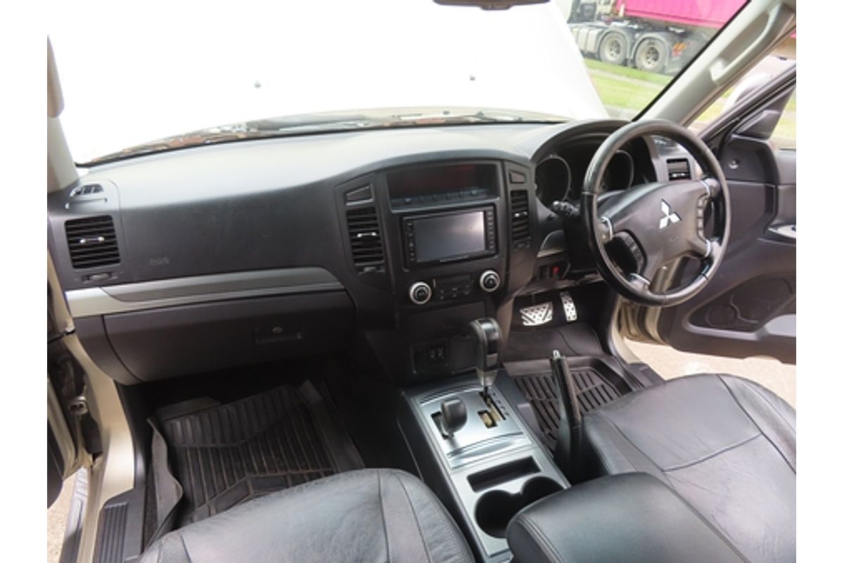 2008 Mitsubishi Pajero 25th Anniversary NS