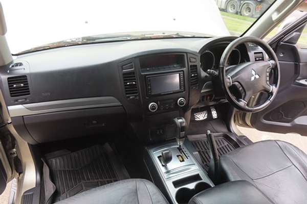 2008 Mitsubishi Pajero 25th Anniversary NS