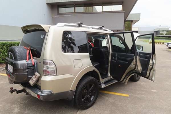 2008 Mitsubishi Pajero 25th Anniversary NS
