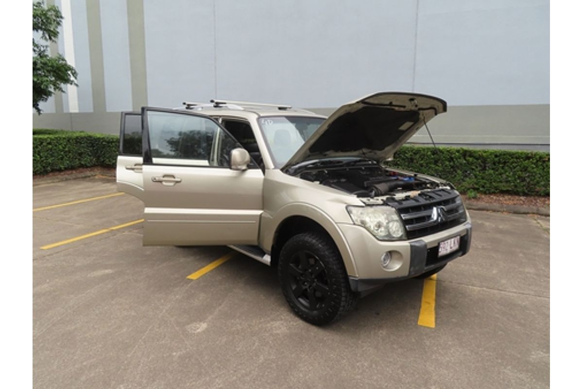 2008 Mitsubishi Pajero 25th Anniversary NS