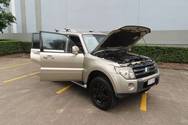 2008 Mitsubishi Pajero 25th Anniversary NS