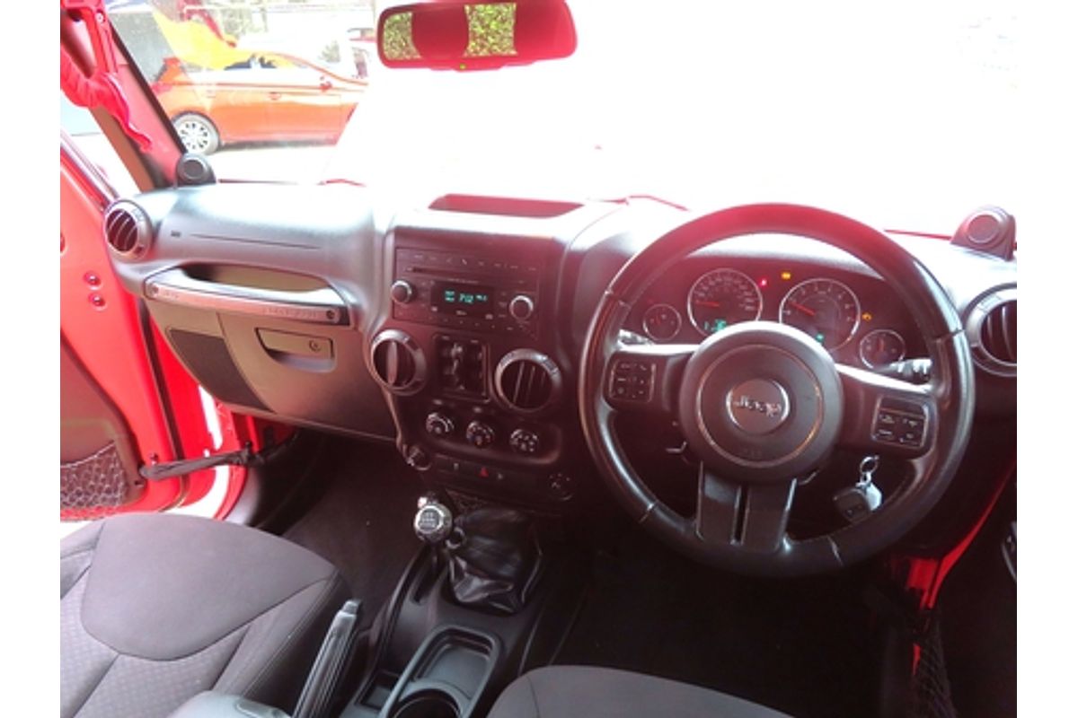 2013 Jeep Wrangler Unlimited Sport JK
