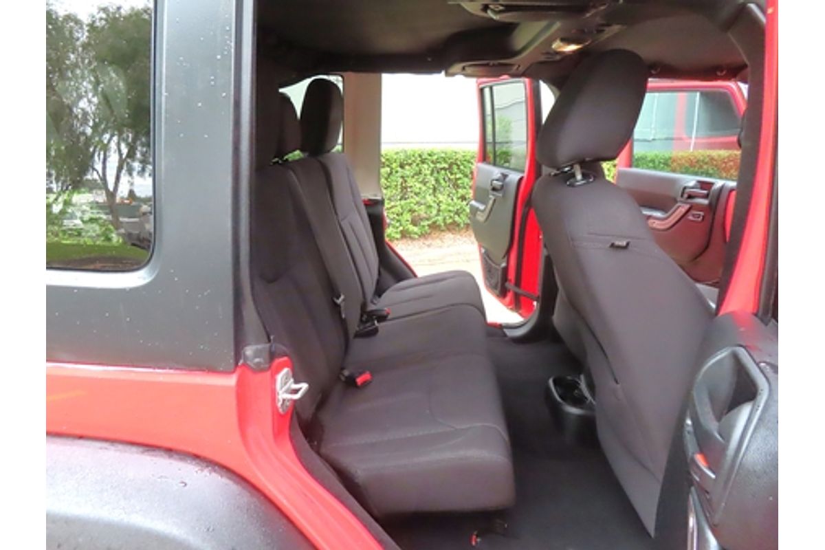 2013 Jeep Wrangler Unlimited Sport JK