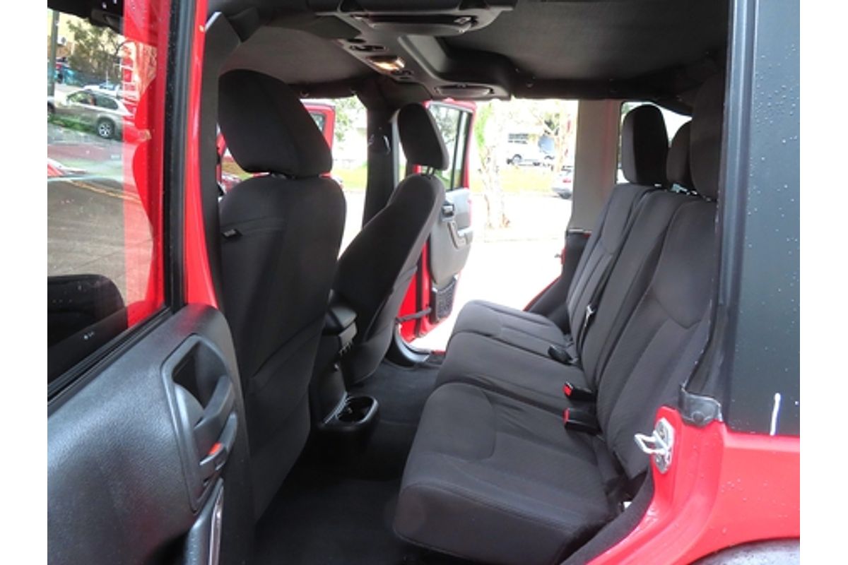 2013 Jeep Wrangler Unlimited Sport JK