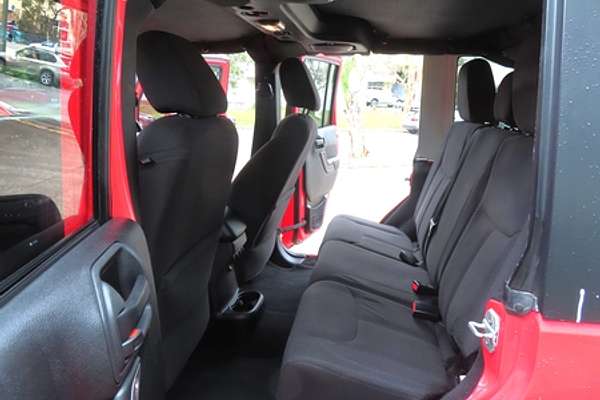 2013 Jeep Wrangler Unlimited Sport JK