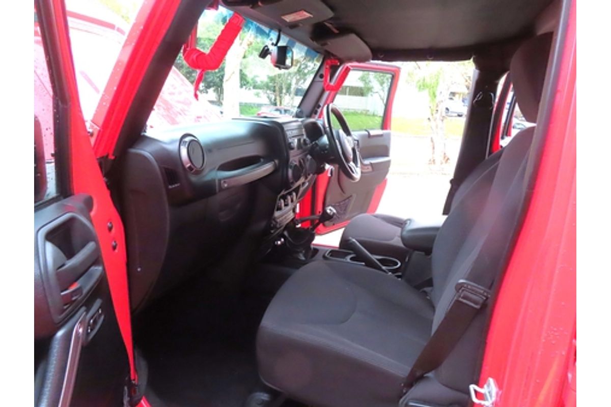 2013 Jeep Wrangler Unlimited Sport JK