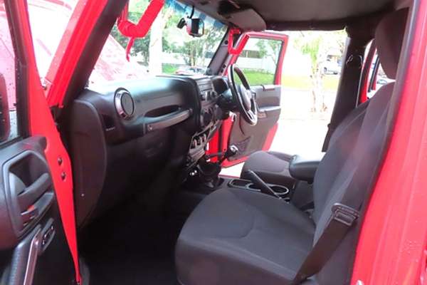 2013 Jeep Wrangler Unlimited Sport JK