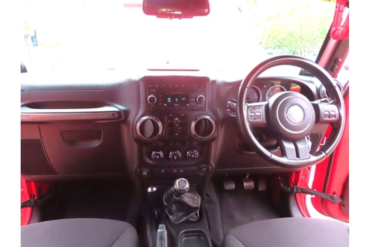 2013 Jeep Wrangler Unlimited Sport JK
