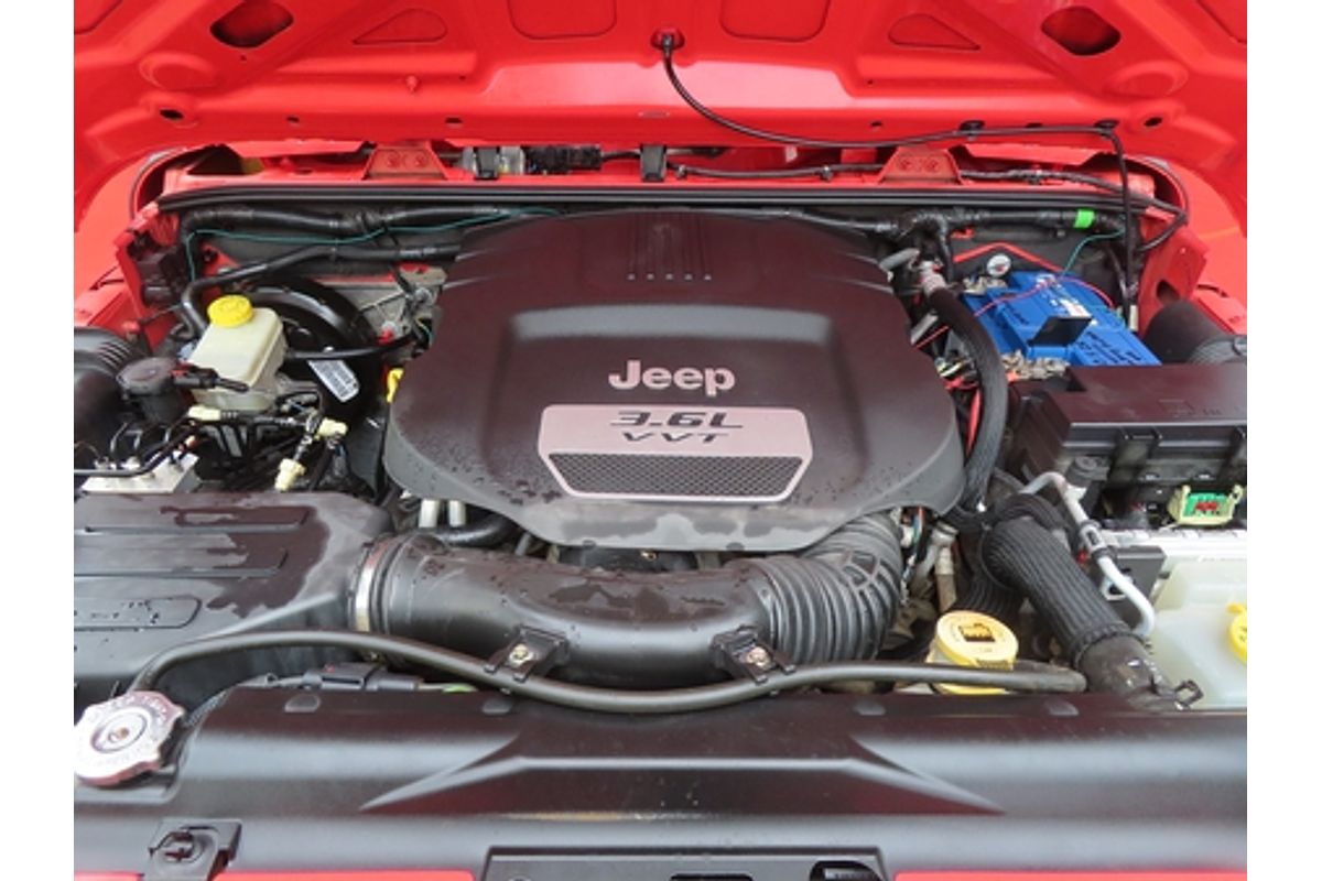 2013 Jeep Wrangler Unlimited Sport JK
