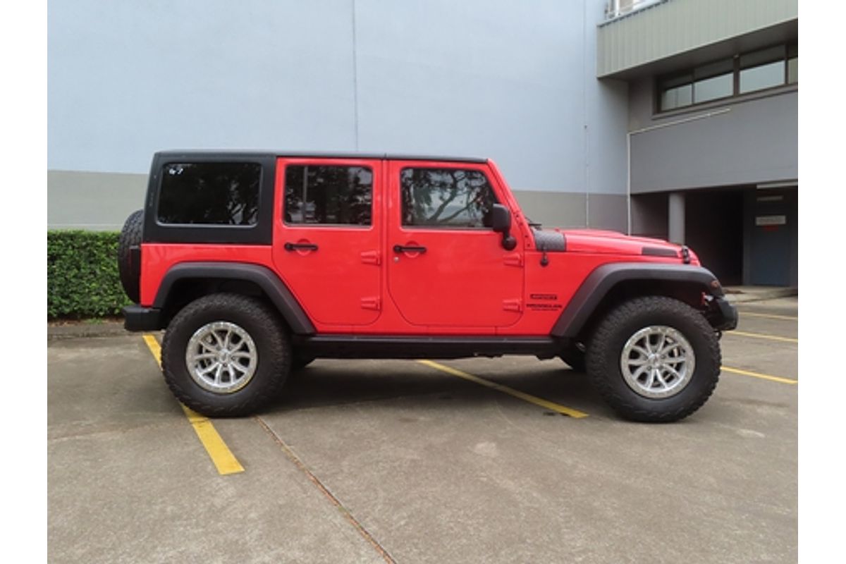2013 Jeep Wrangler Unlimited Sport JK