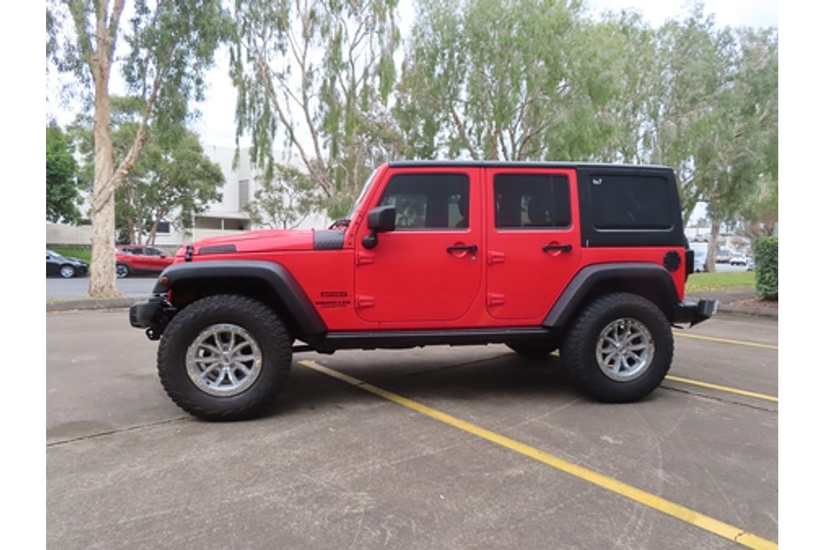 2013 Jeep Wrangler Unlimited Sport JK