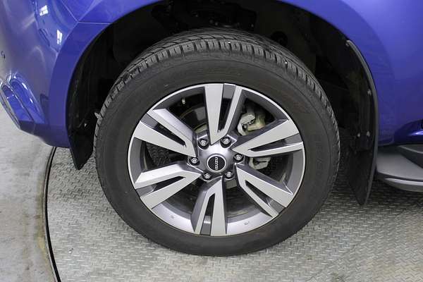 2023 Isuzu MU-X LS-T