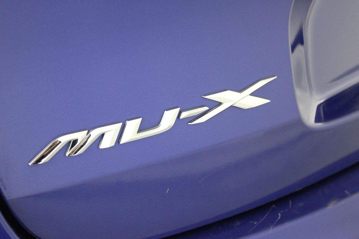 2023 Isuzu MU-X LS-T