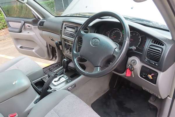 2007 Toyota Landcruiser GXL UZJ100R