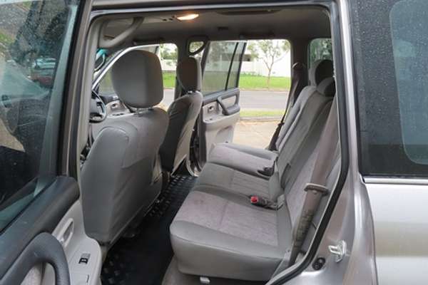 2007 Toyota Landcruiser GXL UZJ100R