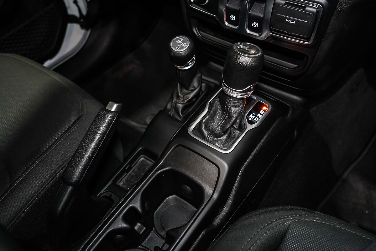 2019 Jeep Wrangler Sport S JL