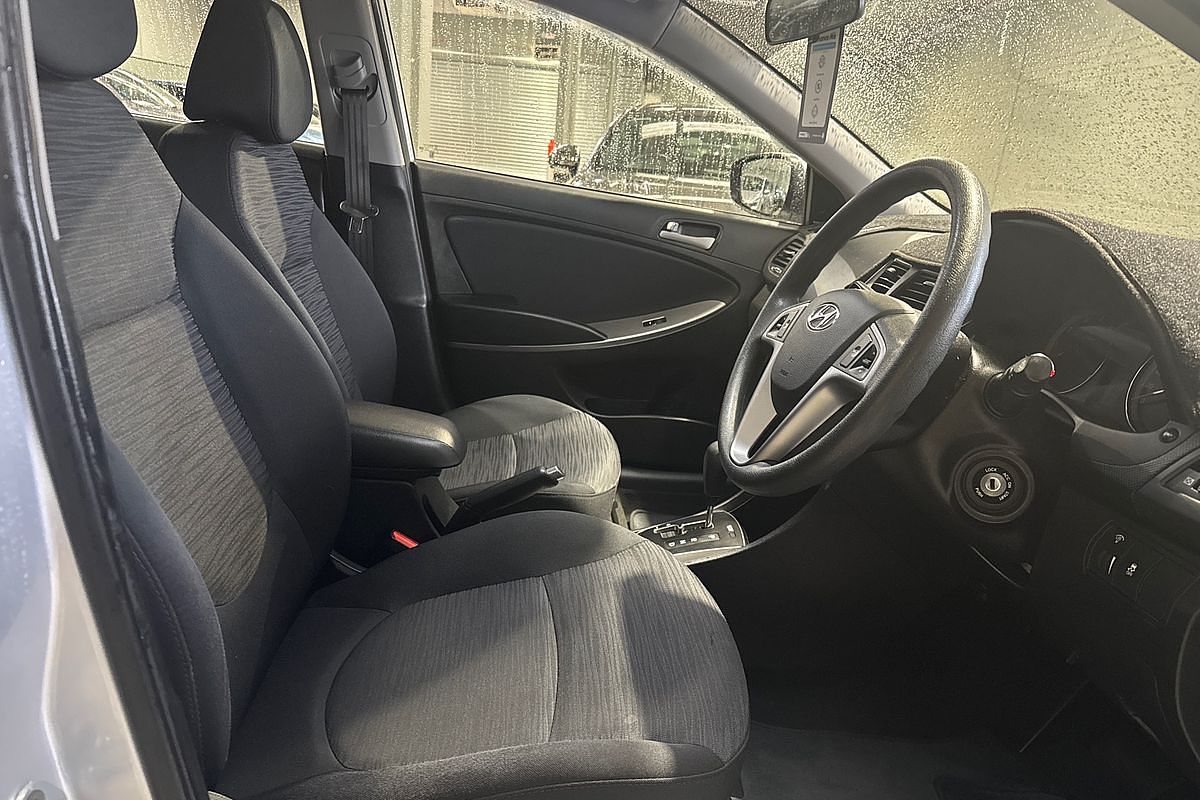 2016 Hyundai Accent Active RB4