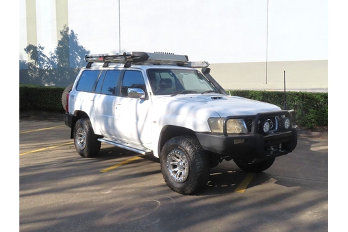 2005 Nissan Patrol ST-S GU IV