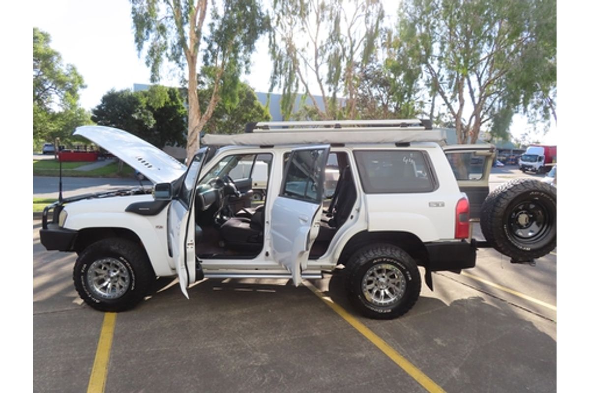 2005 Nissan Patrol ST-S GU IV