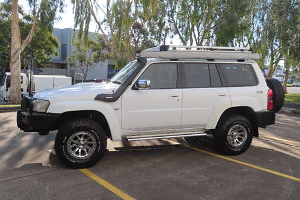 2005 Nissan Patrol ST-S GU IV