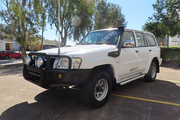 2010 Nissan Patrol DX GU 7