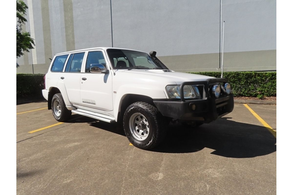 2010 Nissan Patrol DX GU 7