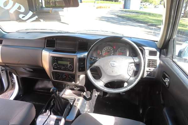 2010 Nissan Patrol DX GU 7