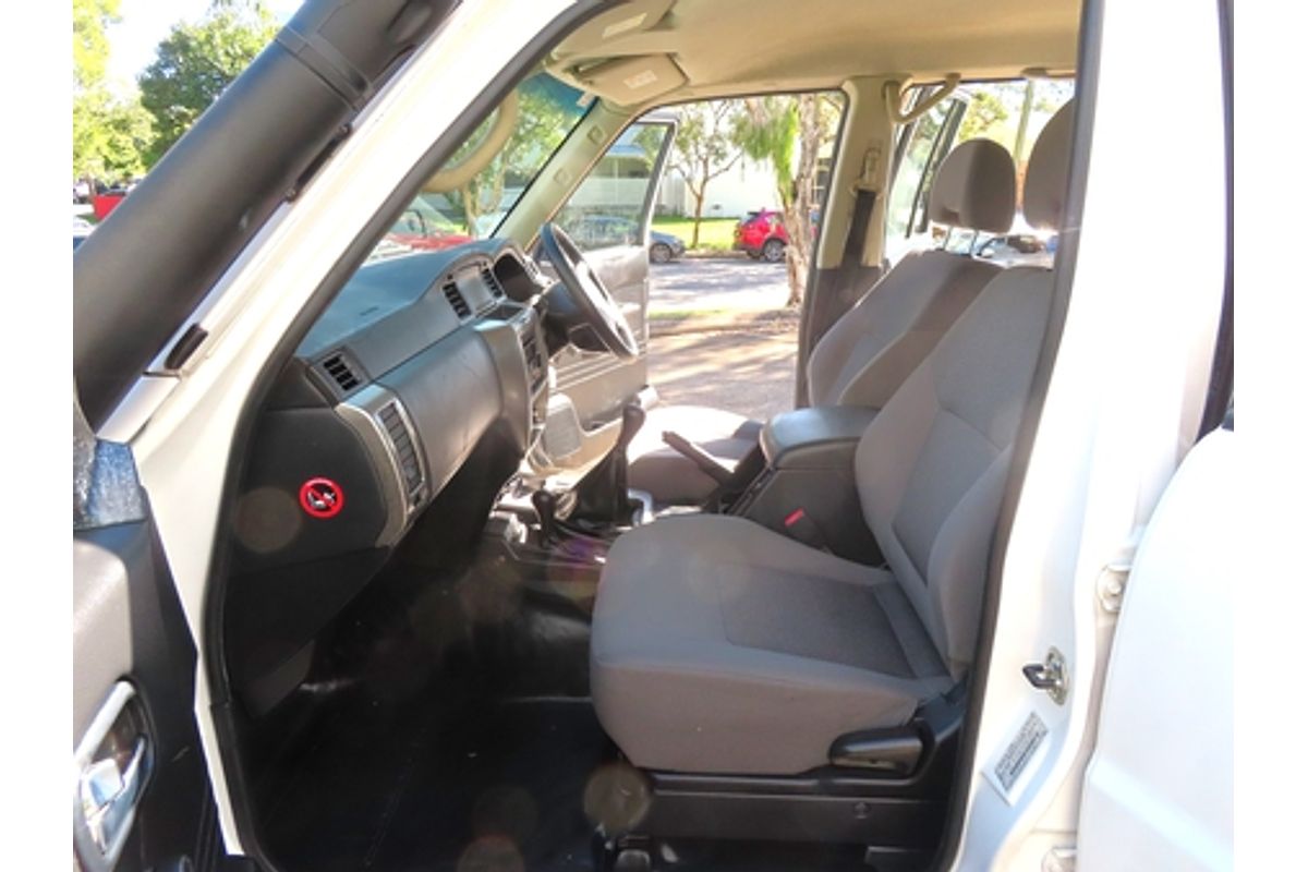 2010 Nissan Patrol DX GU 7